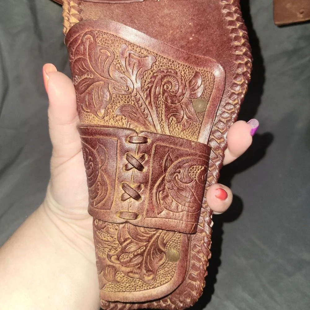 Vintage Western Cowboy Brown Toy Cap Gun Holster Belt